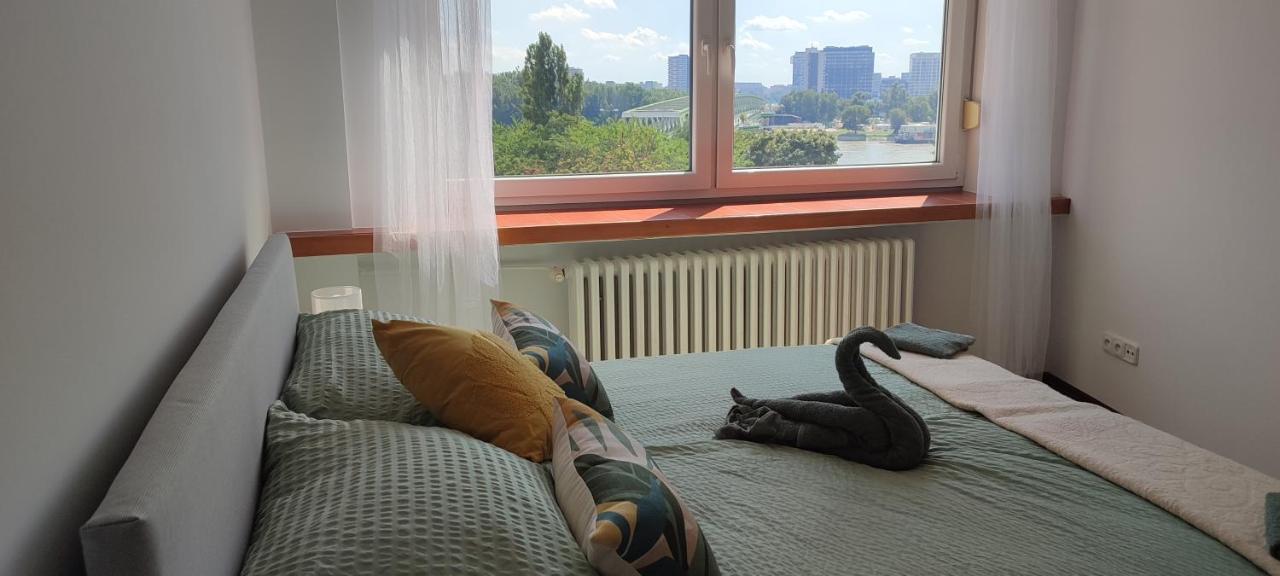 Danube Riverside Apartment With Quite Workplace Pressburg Exterior foto